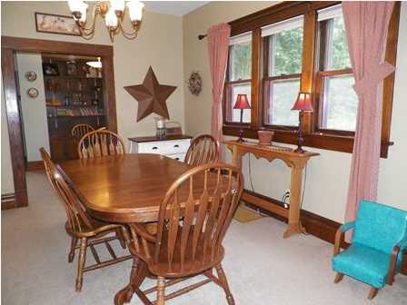 420 W 11th, Newton, KS 67114