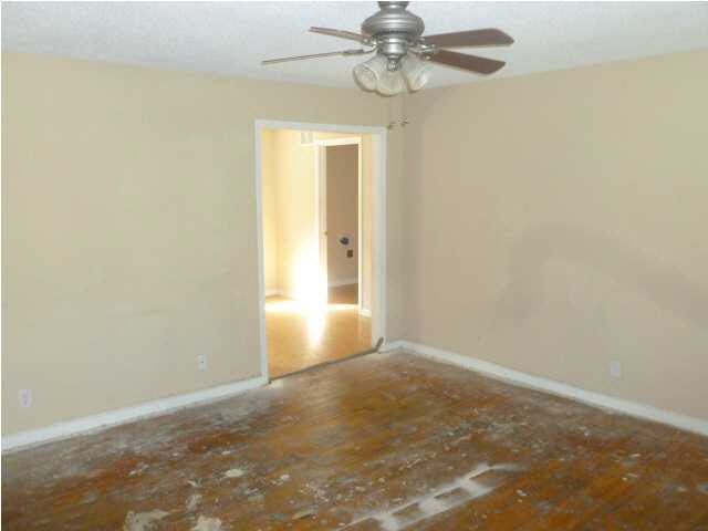 709 S Royal, Wichita, KS 67207