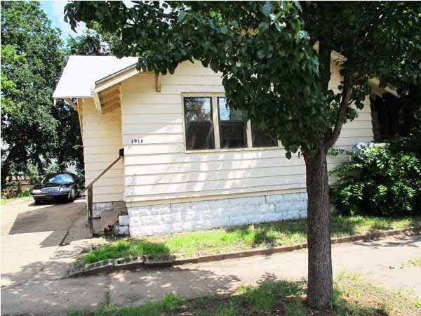 1918 E English, Wichita, KS 67211