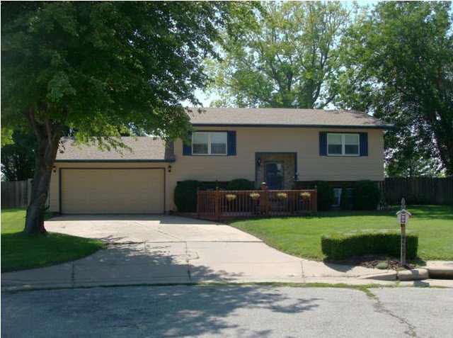 4527 S Washington Ct, Wichita, KS 67216