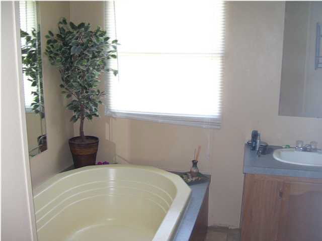 1008 W 60th, Wichita, KS 67217