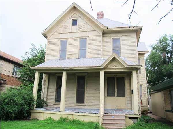 913 N Broadway, Wichita, KS 67214