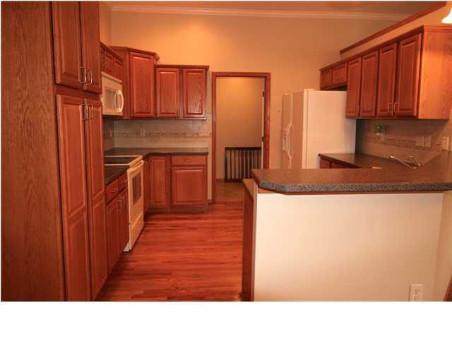 218 E Stone Creek St, Derby, KS 67037