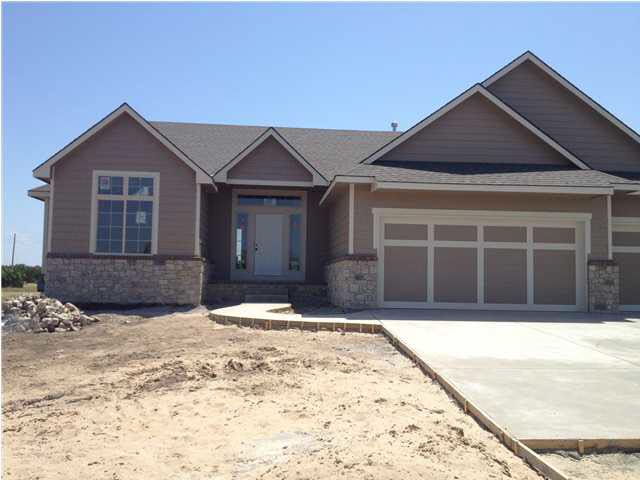 2223 Sawgrass Cir, Derby, KS 67037