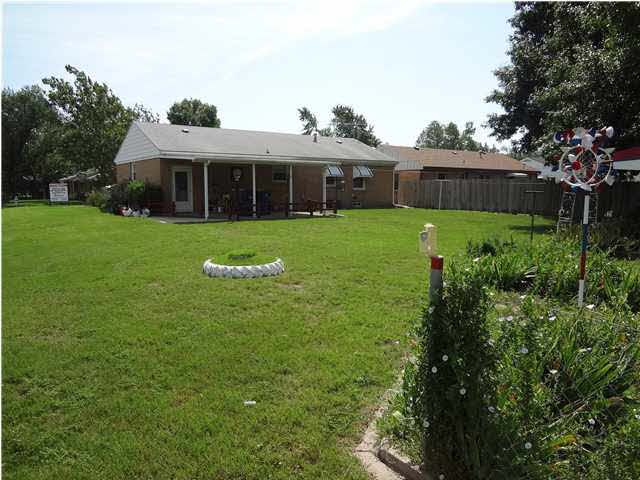 1201 Allison St, Newton, KS 67114
