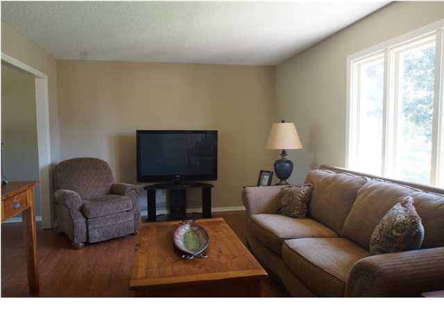8322 E Chalet, Wichita, KS 67207