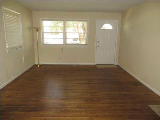 1815 E 51st St S, Wichita, KS 67216