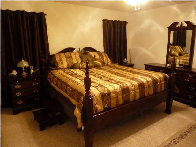 1621 E Winterset Cir, Goddard, KS 67052