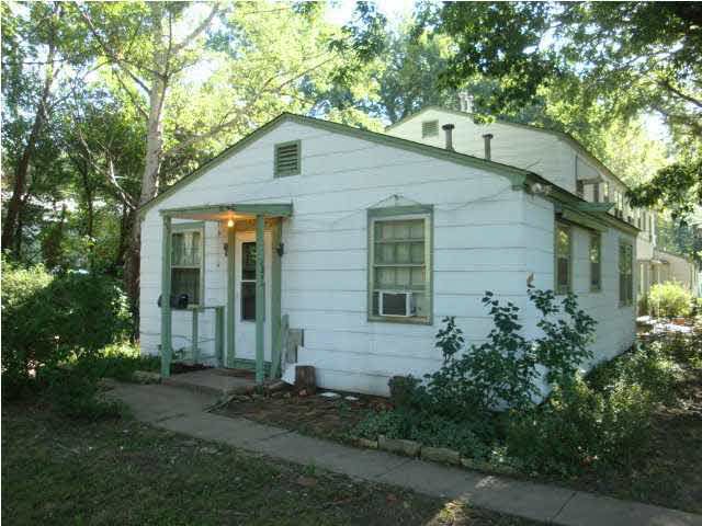 1211 Pershing, Wichita, KS 67218