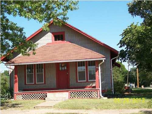 702 N West St, Leon, KS 67074