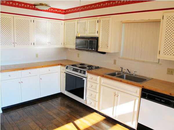 8201 E Harry St #1701, Wichita, KS 67207