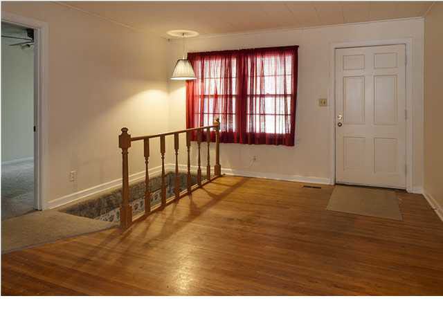 2707 S Classen, Wichita, KS 67216