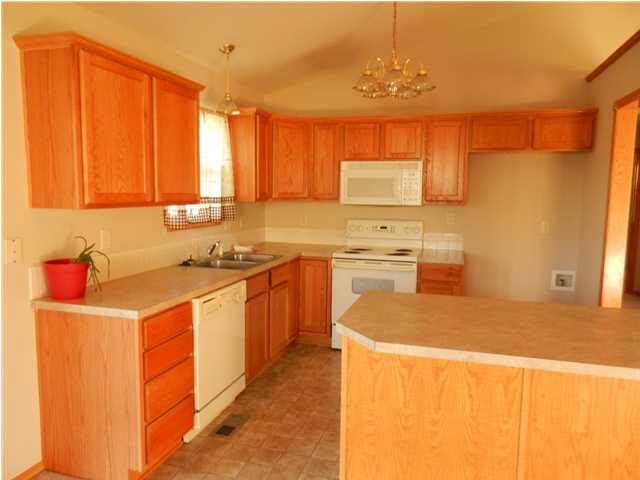 236 S Marlen, Haysville, KS 67060