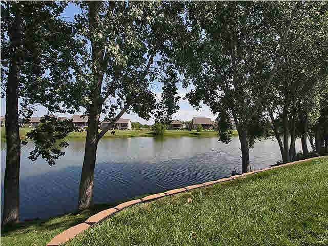 426 E Lakecrest Dr, Andover, KS 67002