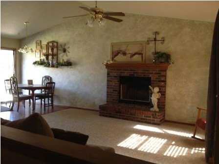 212 W Hunter, Derby, KS 67037