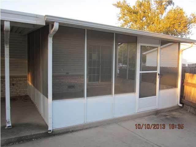 1923 E 53rd St, Wichita, KS 67216