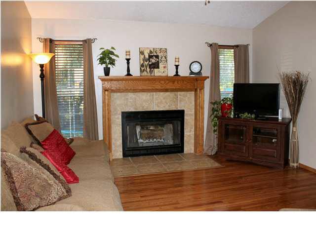 325 N Norris, Benton, KS 67017