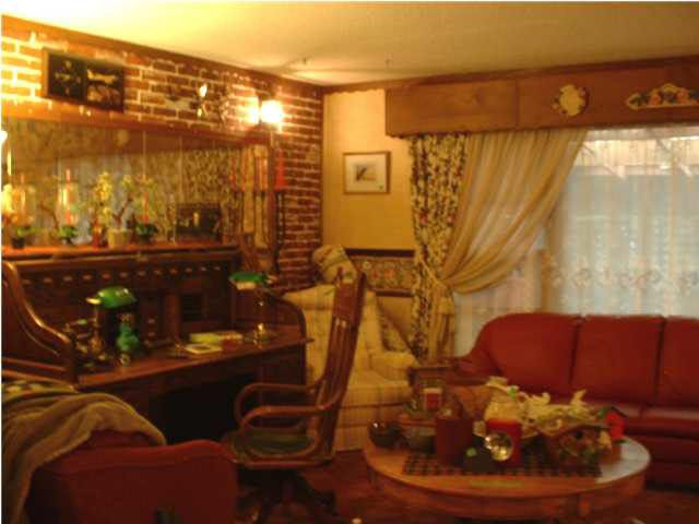 313 N College Ave, Mulvane, KS 67110