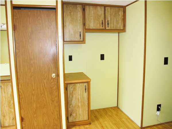 4314 E Deer Lake Ct, Wichita, KS 67210