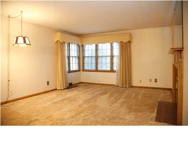 2735 E Rivera, Wichita, KS 67211