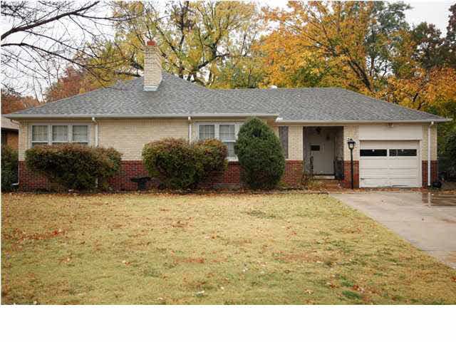 2735 E Rivera, Wichita, KS 67211