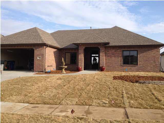5020 Sandkey, Wichita, KS 67204