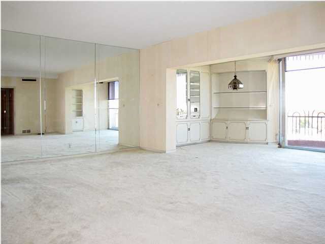 5051 E Lincoln UNIT 10 E, Wichita, KS 67218