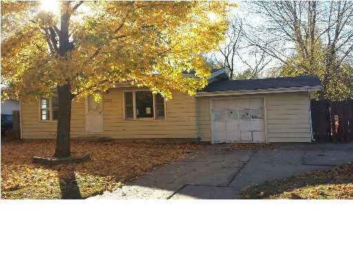 3303 S Edwards, Wichita, KS 67217