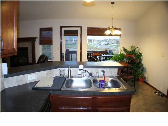 1106 E Lost Hills, Derby, KS 67037