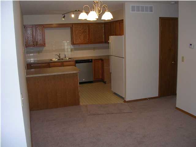 711 E Lisa Ln, Mulvane, KS 67110