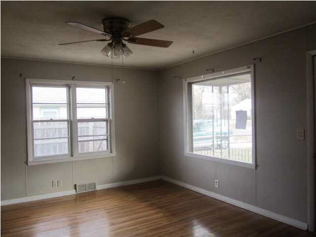 1040 E Evanston, Park City, KS 67219