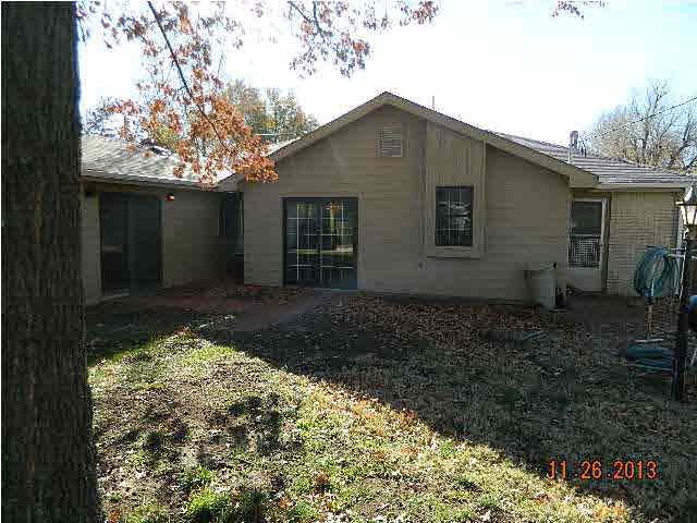 1204 Ann, Winfield, KS 67156