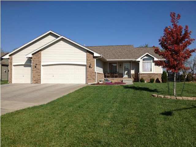 2420 N Fieldstone, Andover, KS 67002