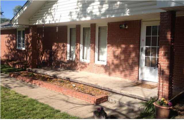418 N Doris, Wichita, KS 67212