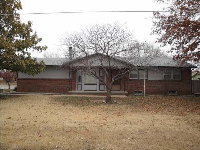 1 E Brazos Ct, Goddard, KS 67052