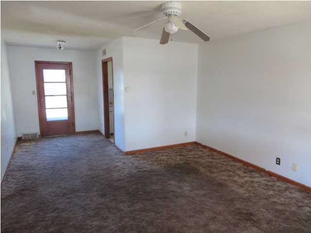 653 S Apache, Wichita, KS 67207