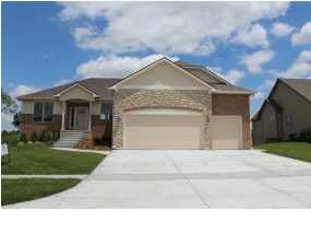 2512 N Rough Creek Rd, Derby, KS 67037