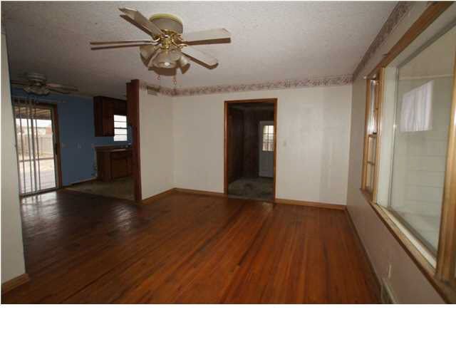 3515 S Osage, Wichita, KS 67217