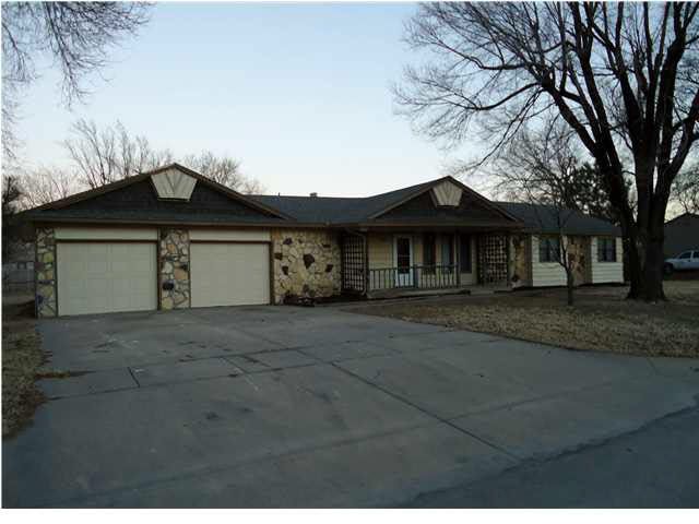 710 N Boyd, Wichita, KS 67212