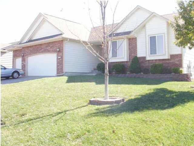 515 W Douglas Ave, Andover, KS 67002