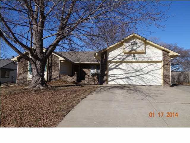 1318 E James, Derby, KS 67037