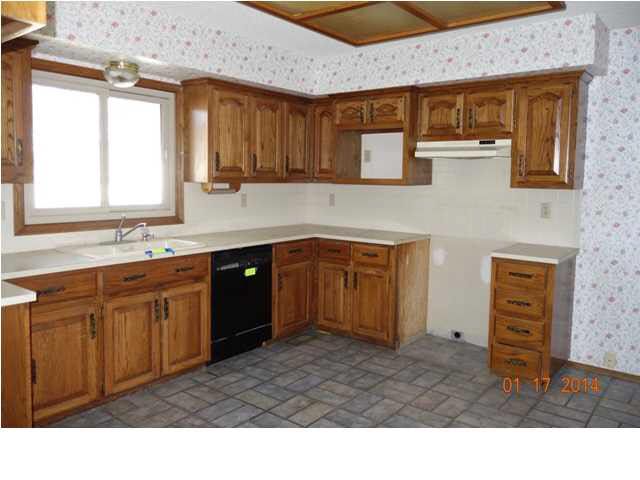 1318 E James, Derby, KS 67037
