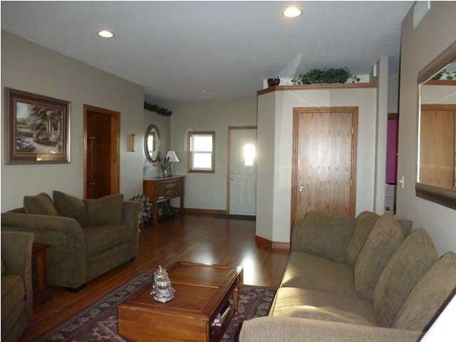 11602 W Springwater Dr, Clearwater, KS 67026