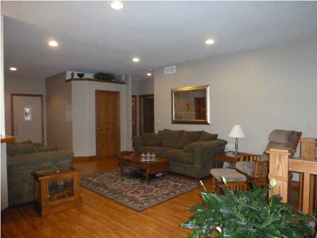 11602 W Springwater Dr, Clearwater, KS 67026