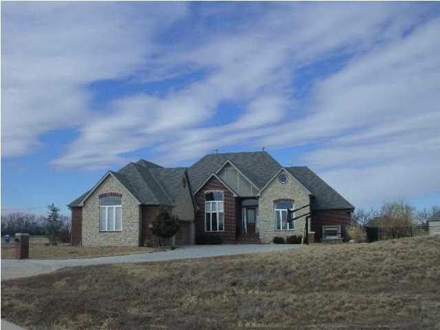 7972 E Caribou Pl, Bel Aire, KS 67000