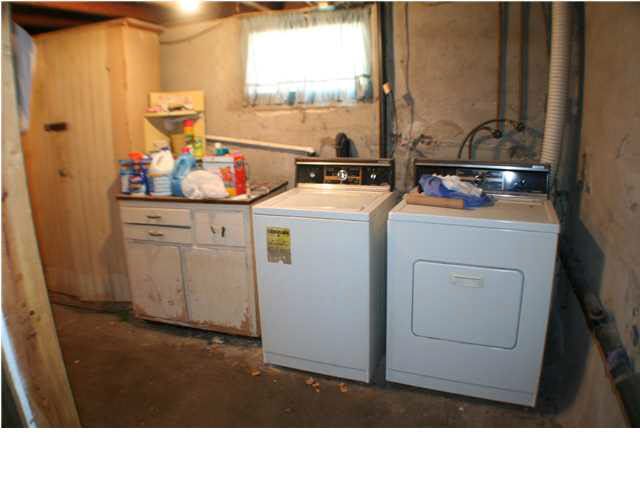 2315 W Maple St, Wichita, KS 67213