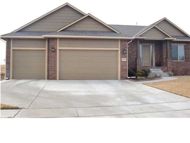 1919 N Newberry, Derby, KS 67037