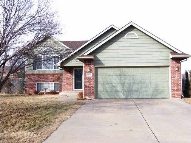10916 W Esthner, Wichita, KS 67209