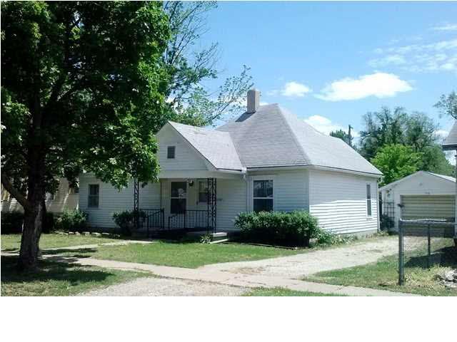 127 SW 3rd, Newton, KS 67114