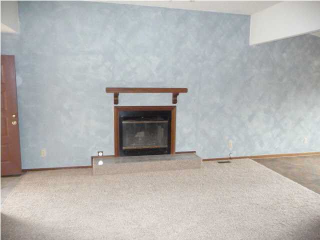 8312 E Grail St, Wichita, KS 67207
